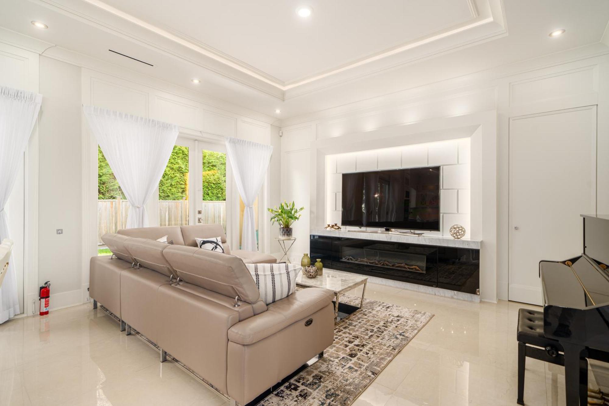 Vancouver Shangrila House 列治文 外观 照片