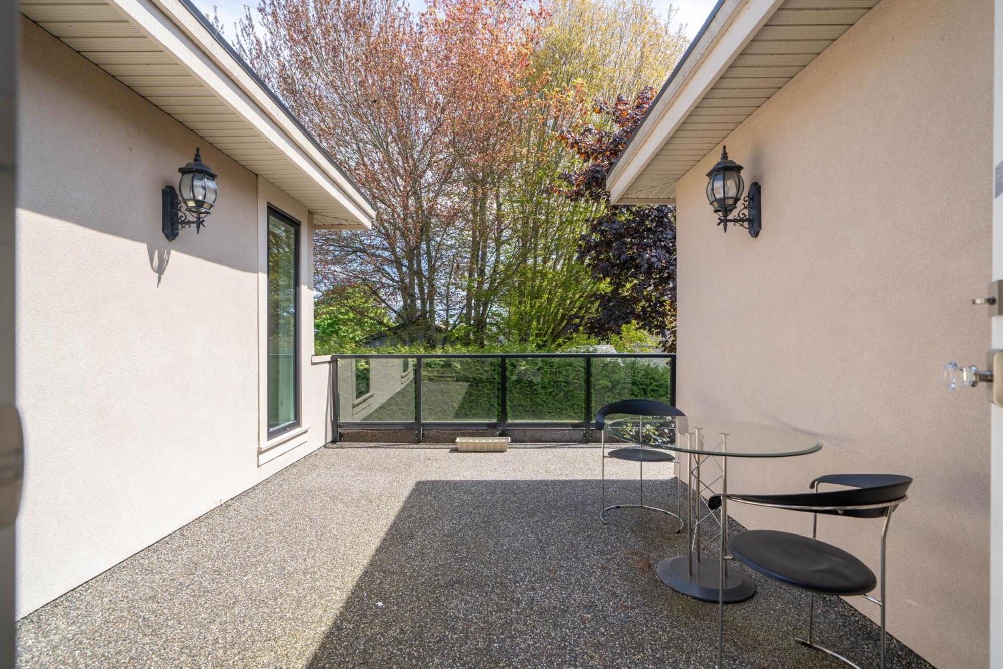 Vancouver Shangrila House 列治文 外观 照片